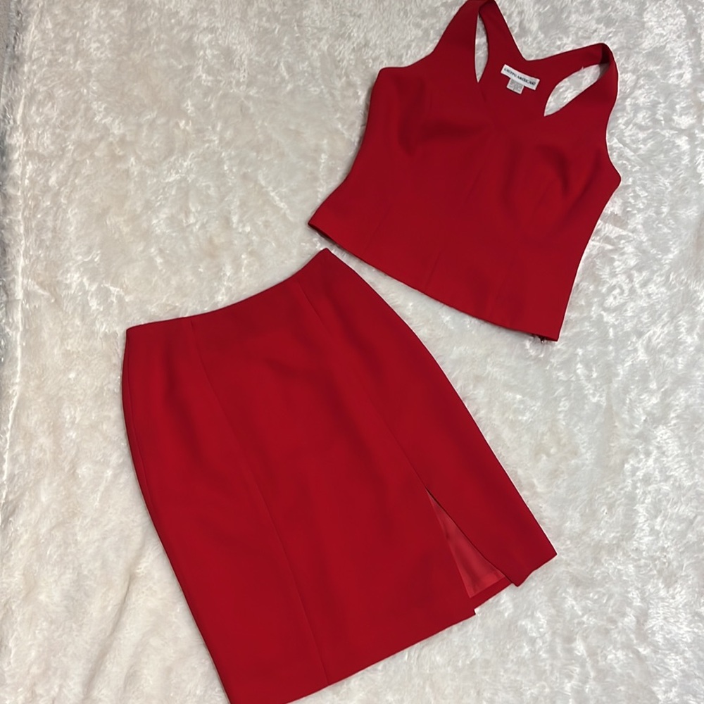 Beautiful Gruppo Americano red skirt set